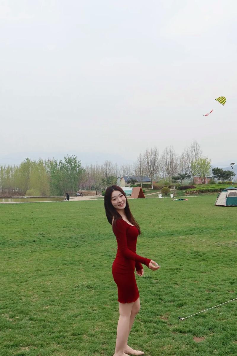 女性隔着裤子摩擦被子的坏处